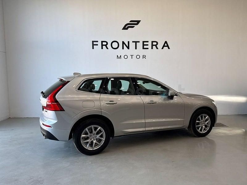 Usado Volvo XC60 Momentum 190 CV (139 kW) 2021 Gris / plata SUV