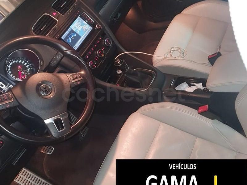 Usado VW Golf Cabriolet 140 CV (102 kW) 2013 Gris / plata Descapotable