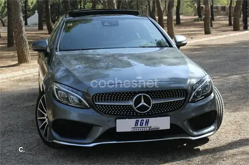 Usado Mercedes C250 204 CV (150 kW) 2016 Gris / plata Coupe