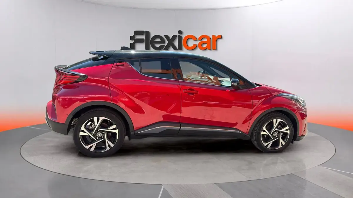 Usado Toyota C-HR Active 122 CV (89 kW) 2022 Rojo SUV