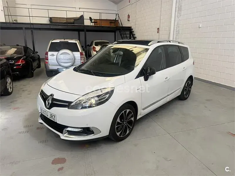 Usado Renault Grand Scénic IV Bose Edition 130 CV (95 kW) 2016 Blanco Monovolumen
