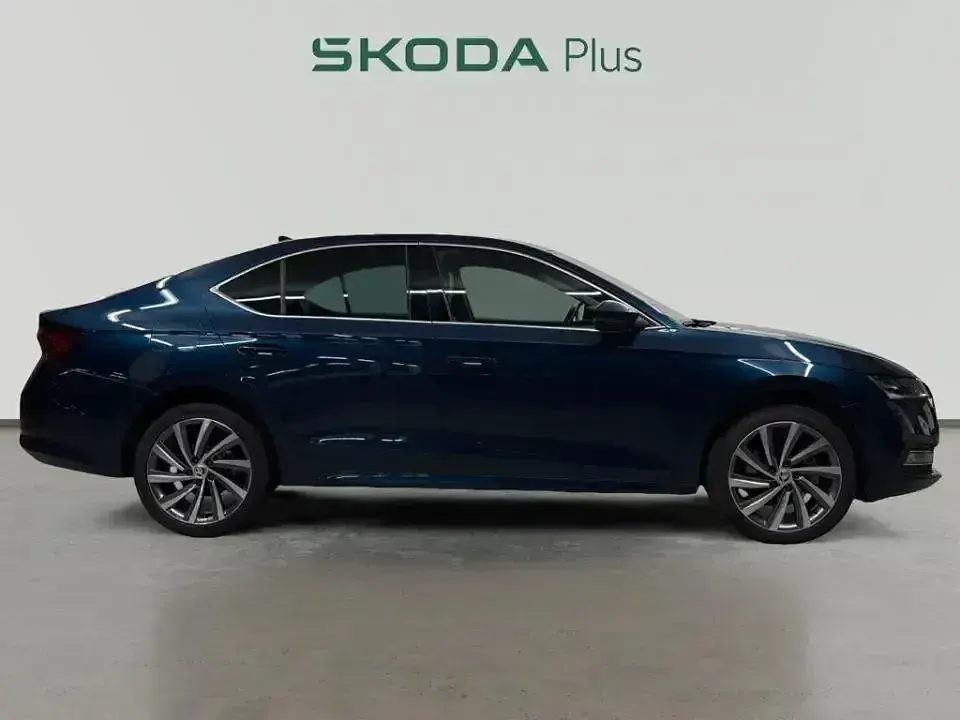 Usado Skoda Octavia Style 204 CV (150 kW) 2022 Azul Berlina