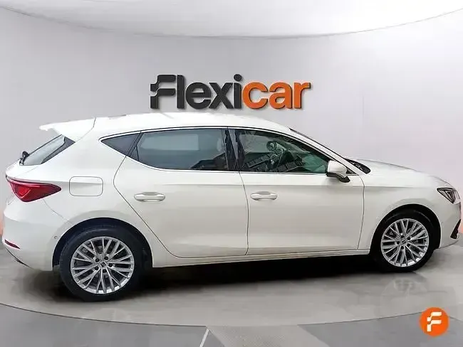 Usado Seat Leon XCELLENCE 150 CV (110 kW) 2019 Blanco Berlina