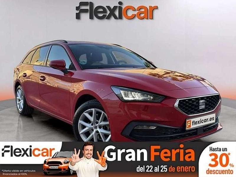 Rojo Usado 2023 Seat Leon Berlina | 15.990 € (Buen precio) - Imagen 1/4
