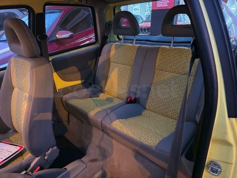 Usado VW Lupo Trendline 75 CV (55 kW) 2001 Amarillo Utilitario
