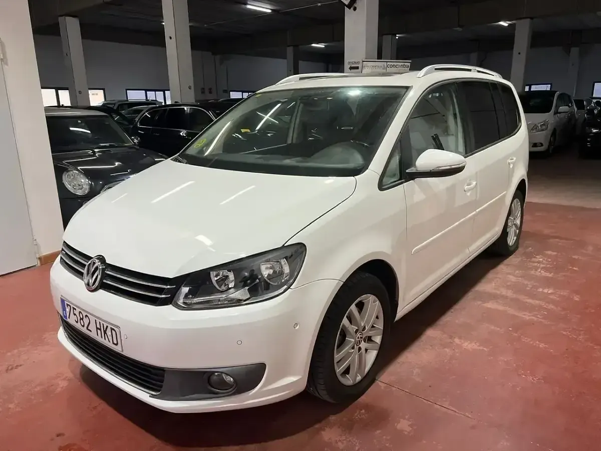 Usado VW Touran Edition 105 CV (77 kW) 2012 Monovolumen