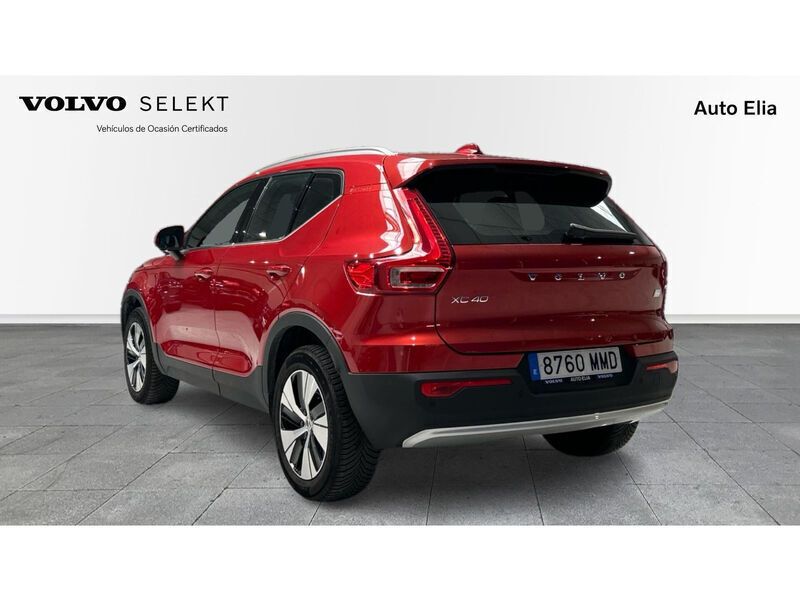 Usado Volvo XC40 Core 211 CV (155 kW) 2023 Rojo SUV