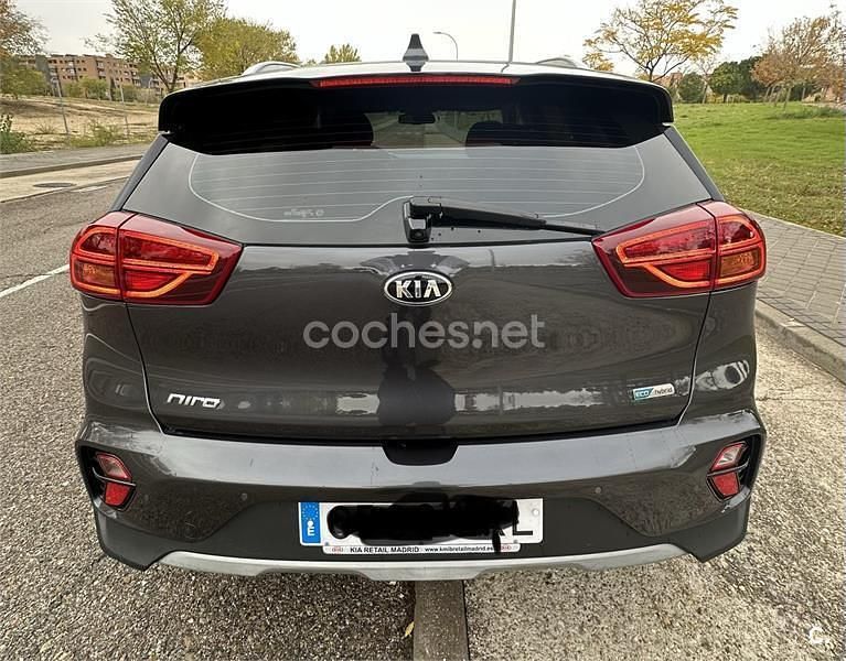Usado Kia Niro 141 CV (103 kW) 2020 Negro SUV