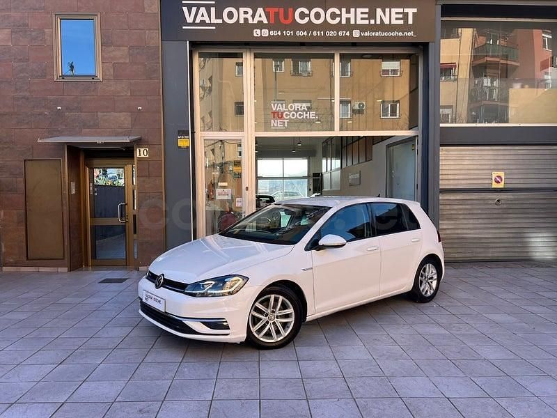 Usado VW Golf VII Advance 130 CV (95 kW) 2019 Blanco Berlina