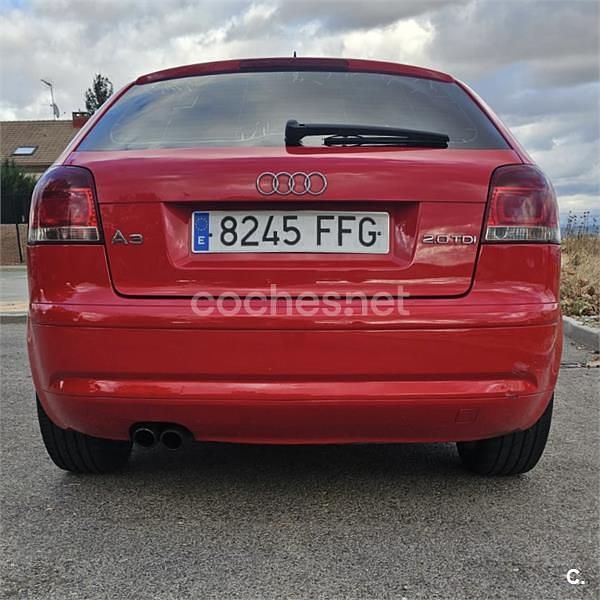 Usado Audi A3 Ambition 140 CV (102 kW) 2006 Rojo Berlina