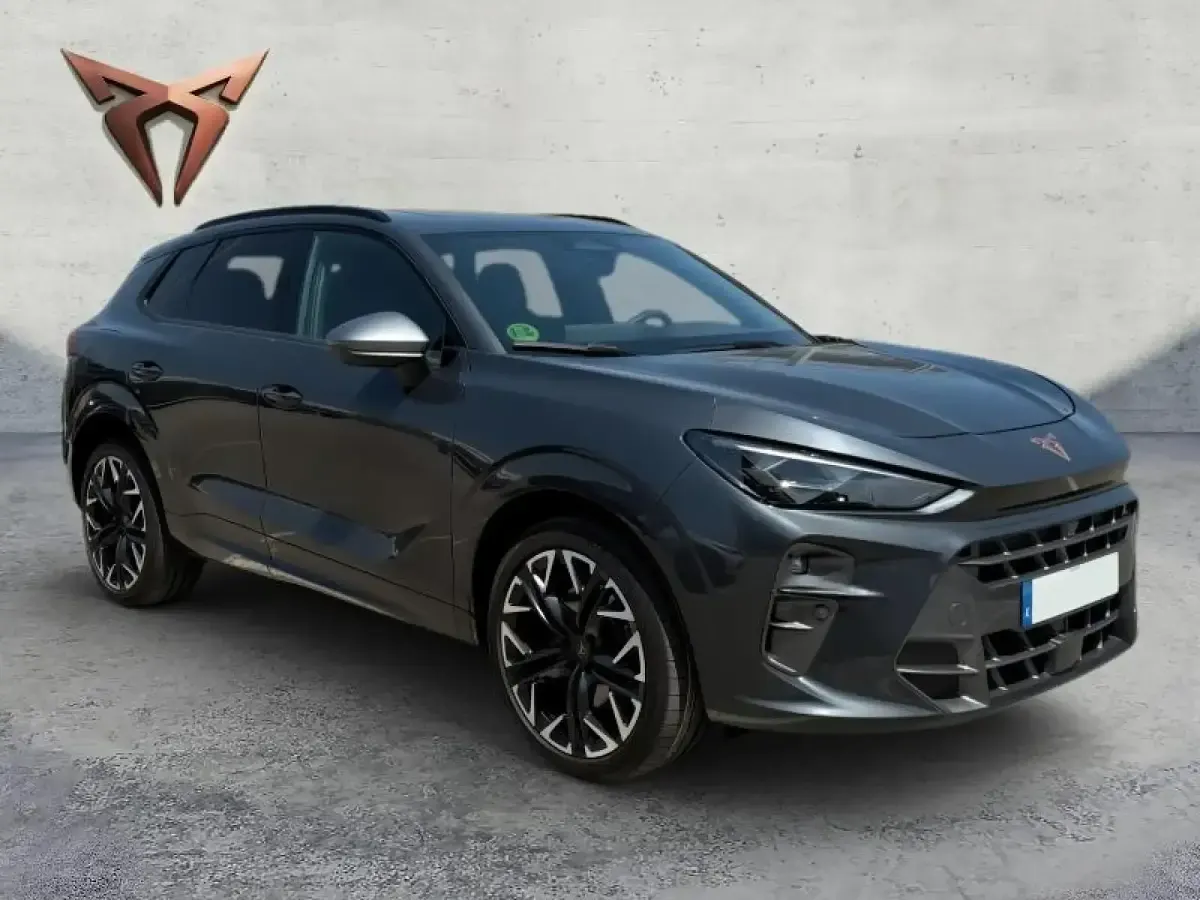 Usado Cupra Terramar VZ 265 CV (194 kW) 2025 Gris/plata SUV