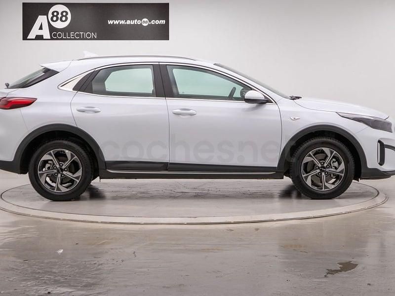 Usado Kia XCeed 100 CV (73 kW) 2024 Blanco SUV