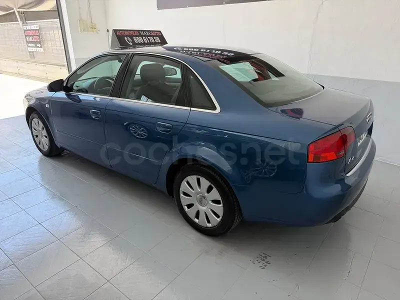 Usado Audi A4 140 CV (102 kW) 2007 Azul Berlina