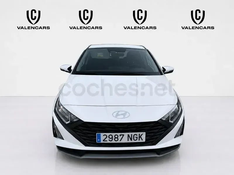 Usado Hyundai i20 80 CV (58 kW) 2025 Blanco Utilitario