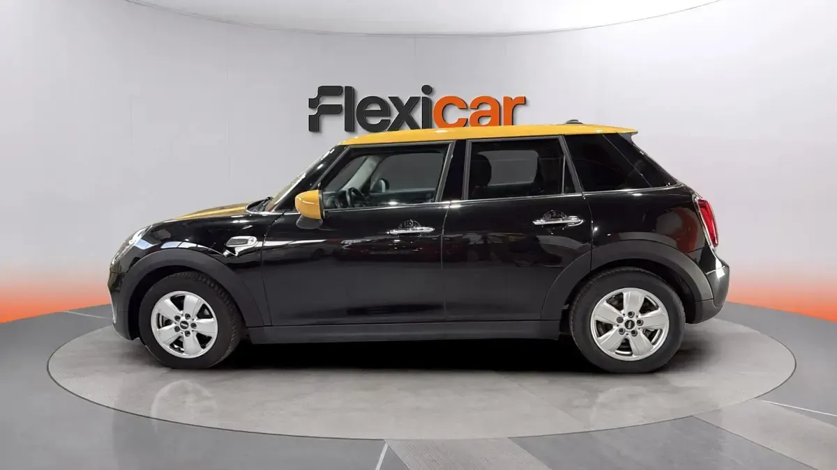 Usado Mini Cooper 136 CV (100 kW) 2020 Negro Utilitario