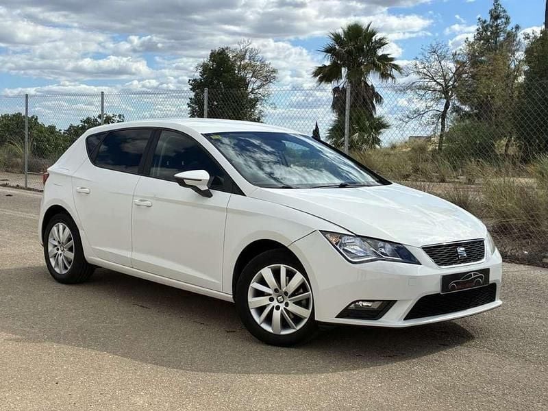 Käytetty Seat Leon ST Reference 105 HP (77 kW) 2014 Valkoinen Farmari