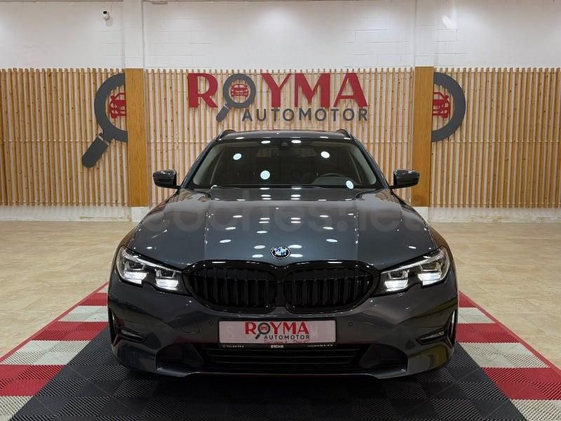 Usado BMW 318 Comfort Edition 150 CV (110 kW) 2021 Gris / plata Familiar