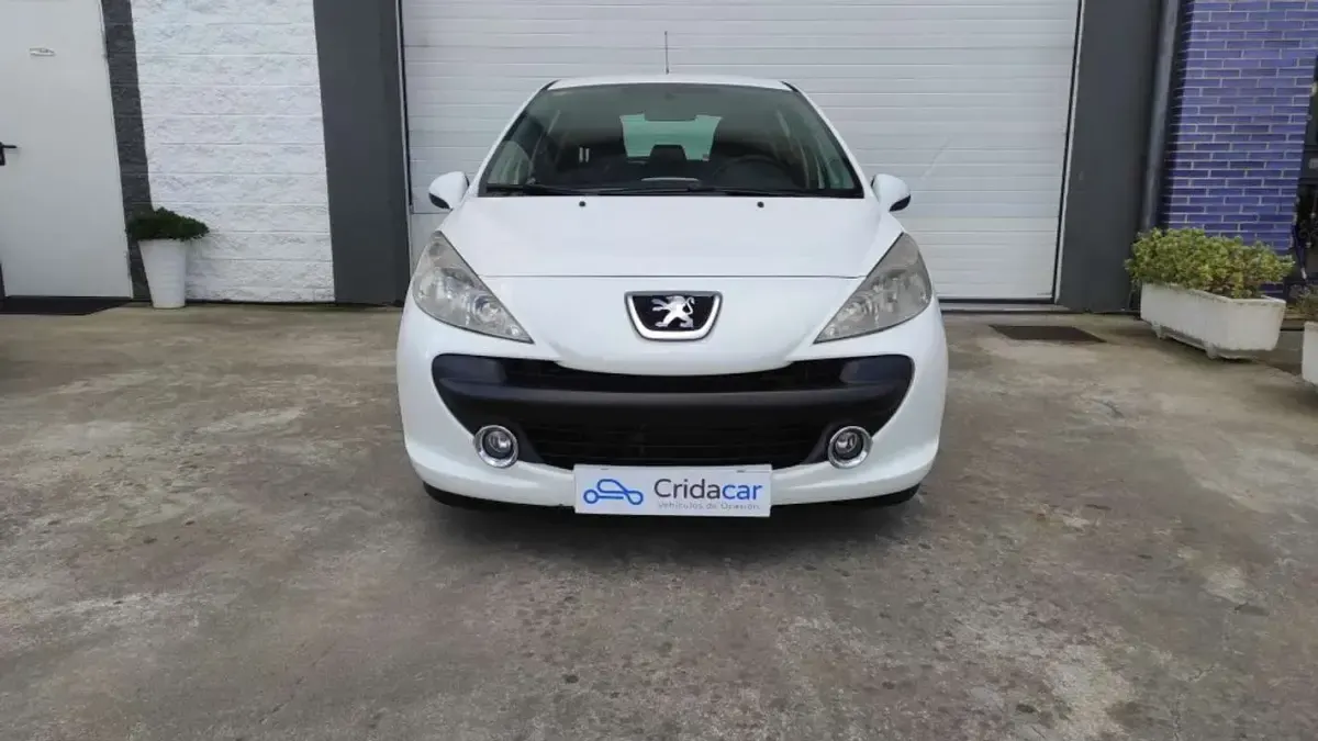 Usado Peugeot 207 68 CV (50 kW) 2009 Blanco Utilitario