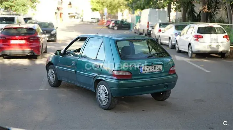 Usado Citroën Saxo 75 CV (55 kW) 2002 Verde Utilitario