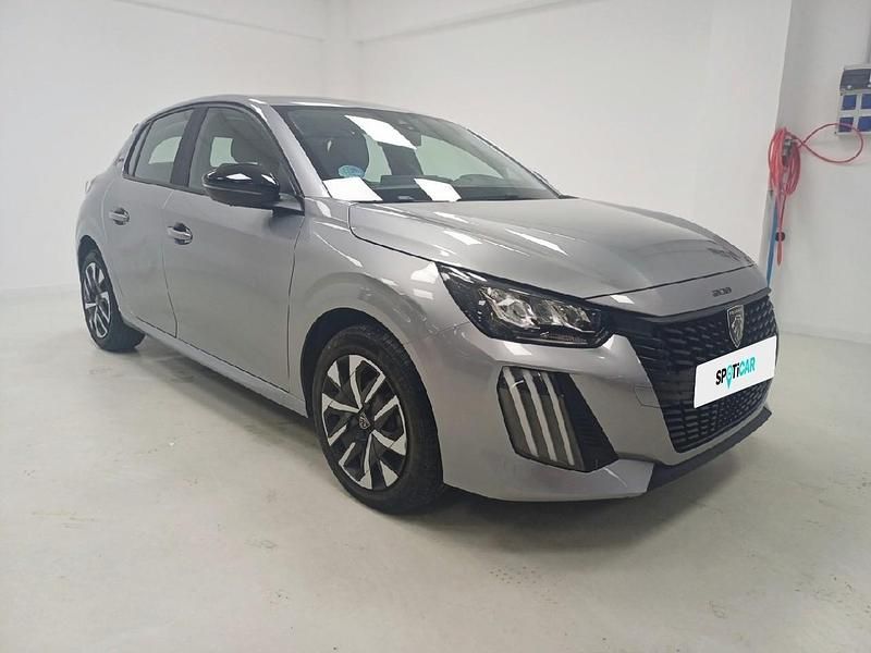 Usado Peugeot 208 Style 101 CV (74 kW) 2025 Gris Utilitario