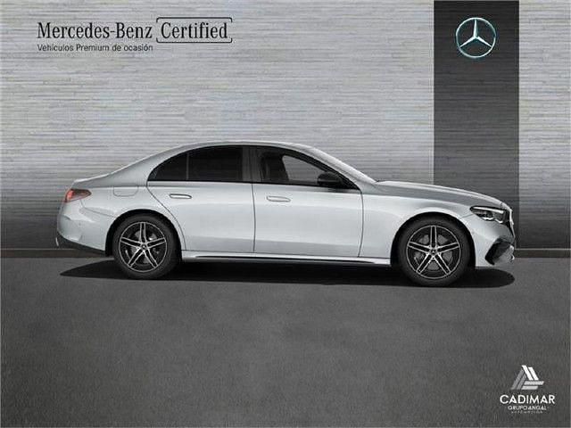 Usado Mercedes E300 313 CV (230 kW) 2024 Plata hightech