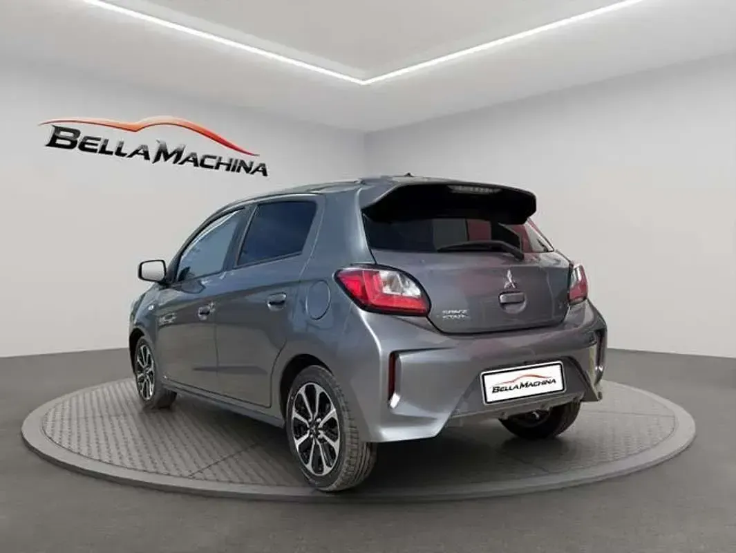 Usado Mitsubishi Space Star 71 CV (52 kW) 2023 Gris Utilitario