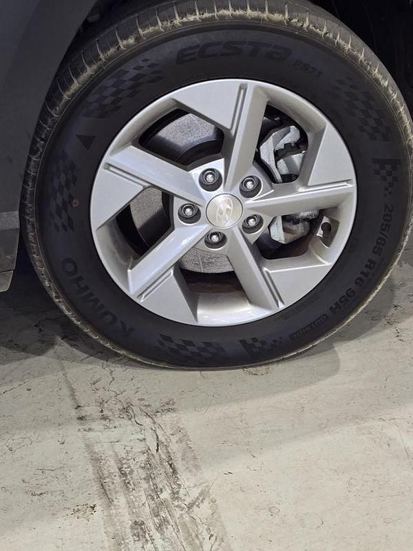 Usado Hyundai Kona 141 CV (103 kW) 2024 Blanco SUV