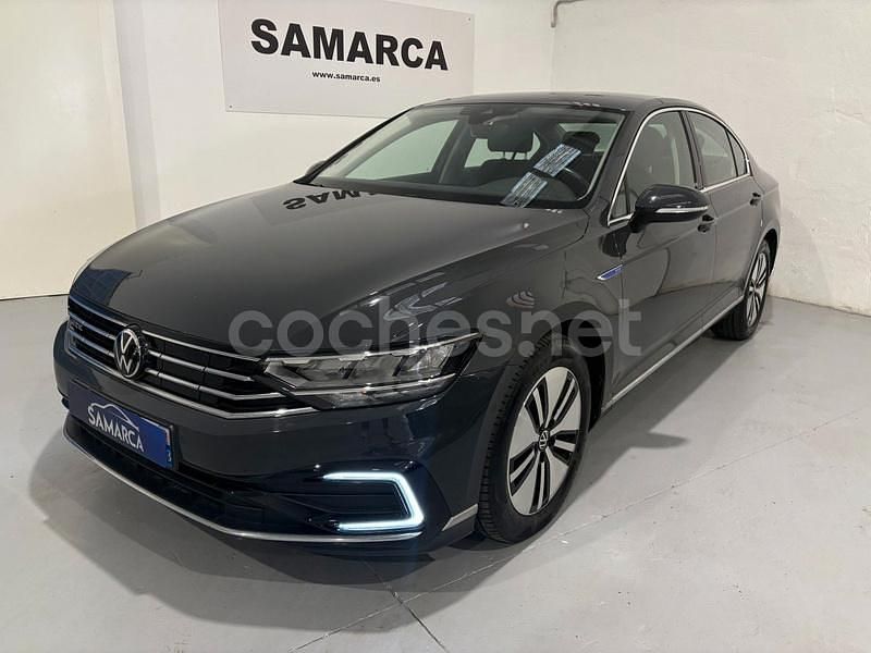 Usado VW Passat GTE 218 CV (160 kW) 2020 Negro Berlina
