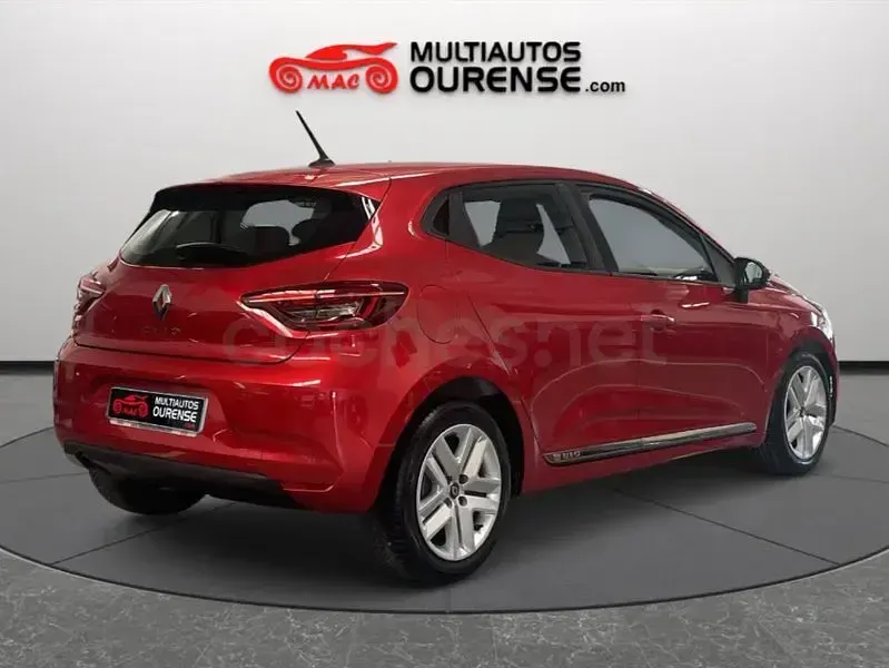 Usado Renault Clio V Intens 100 CV (73 kW) 2022 Rojo Berlina
