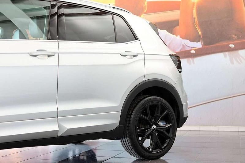 Usado VW T-Cross Sport 110 CV (80 kW) 2023 Gris SUV