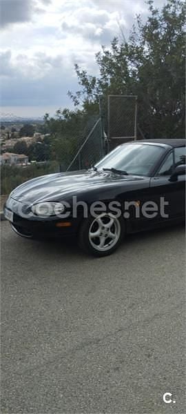 Usado Mazda MX5 Touring 110 CV (80 kW) 2001 Negro Descapotable