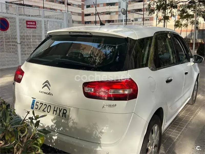 Usado Citroën C4 Picasso Intensive 115 CV (84 kW) 2013 Blanco Monovolumen