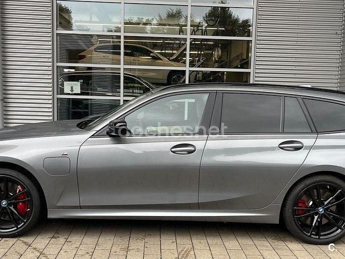 Usado BMW 330e M Sport 292 CV (214 kW) 2023 Gris / plata Familiar