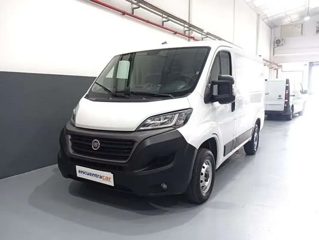 Usado Fiat Ducato 140 CV (102 kW) 2021 Blanco Van