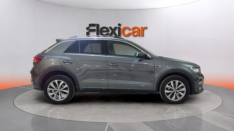 Usado VW T-Roc Advance 150 CV (110 kW) 2021 Gris SUV