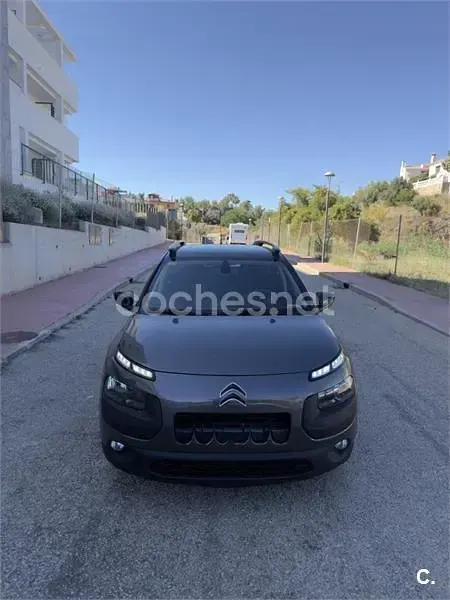 Usado Citroën C4 Feel 82 CV (60 kW) 2018 Gris / plata Berlina