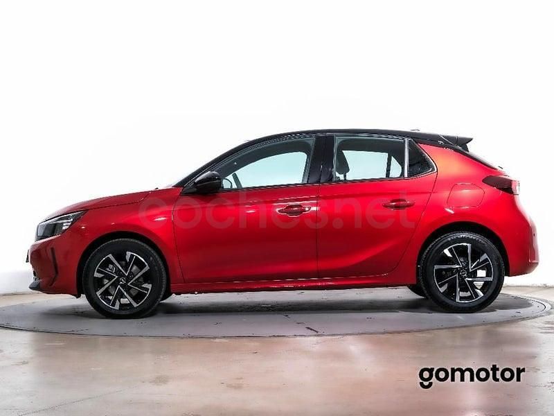 Usado Opel Corsa 100 CV (73 kW) 2025 Rojo Utilitario