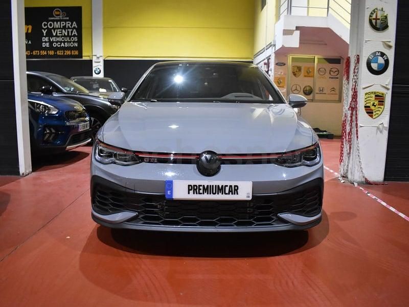 Usado VW Golf VIII GTI Clubsport 301 CV (221 kW) 2024 Gris / plata Berlina