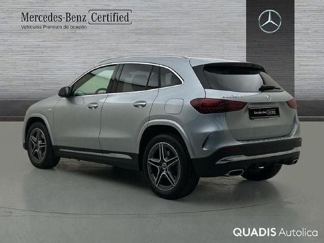 Usado Mercedes GLA250 AMG line 218 CV (160 kW) 2026 Plata hightech SUV