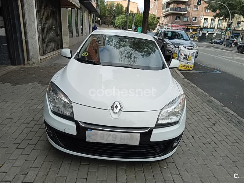 Usado Renault Mégane III Expression 110 CV (80 kW) 2012 Blanco Berlina