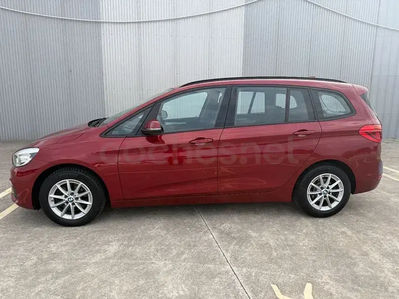 Usado BMW 218 Comfort Edition 136 CV (100 kW) 2016 Granate Familiar