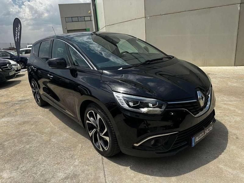 Usado Renault Grand Scénic IV Zen 150 CV (110 kW) 2019 Negro Monovolumen
