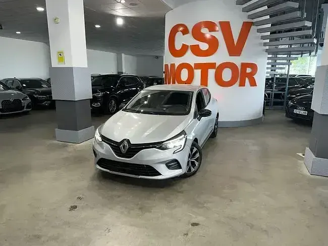Usado Renault Clio Evolution 101 CV (74 kW) 2023 Plata Utilitario