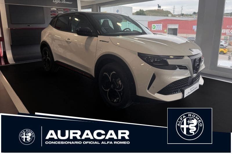 Blanco Nuevo 2025 Alfa Romeo Junior Edizione Speciale SUV | 32.860 € (Precio justo) - Imagen 1/4