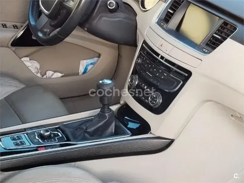 Usado Peugeot 508 Allure 140 CV (102 kW) 2011 Negro Berlina