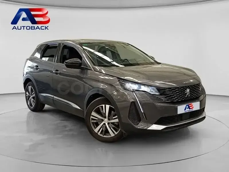 Usado Peugeot 3008 Allure 225 CV (165 kW) 2022 Gris SUV