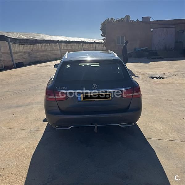 Usado Mercedes C220 Avantgarde 170 CV (125 kW) 2016 Gris / plata Familiar