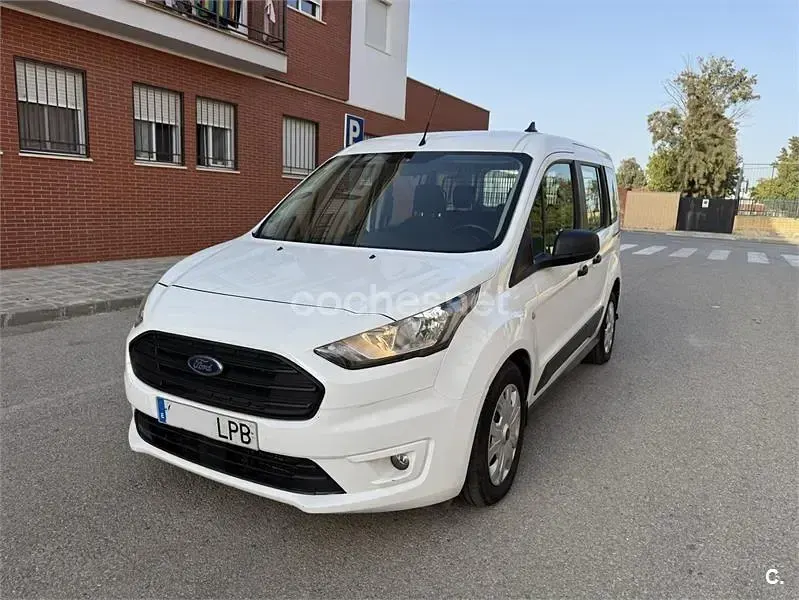 Usado Ford Tourneo Connect Trend 122 CV (89 kW) 2023 Blanco Monovolumen