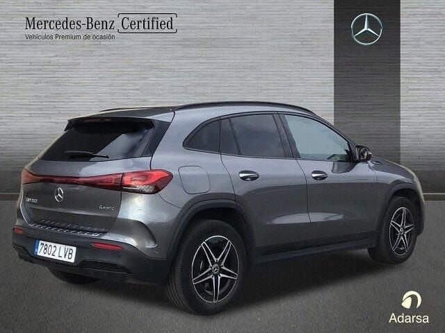 Begagnad Mercedes EQA300 AMG line 167 kW (228 HK) 2021 Grå SUV