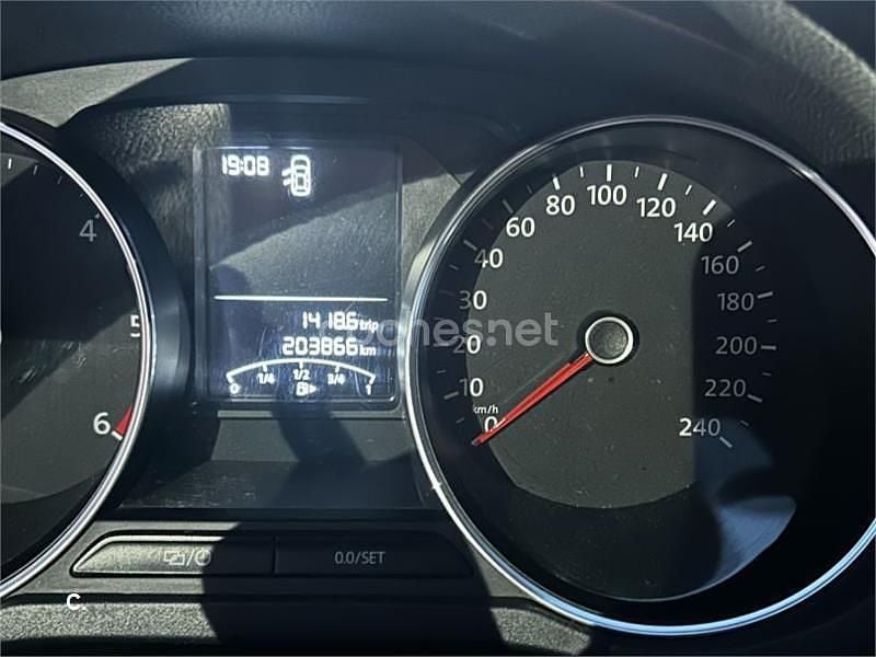 Usado VW Polo Advance 90 CV (66 kW) 2015 Blanco Berlina